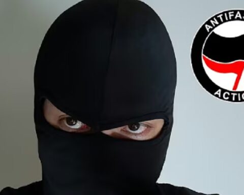 Антифа терор не јењава: У Хамбургу објављене кућне адресе политичара АфД-а и позиви на напад