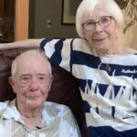 ЛУДИЛО: Двојна еутаназија у САД - Ћерка приморала здравог оца да умре уз тешко болесну мајку