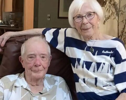 ЛУДИЛО: Двојна еутаназија у САД - Ћерка приморала здравог оца да умре уз тешко болесну мајку