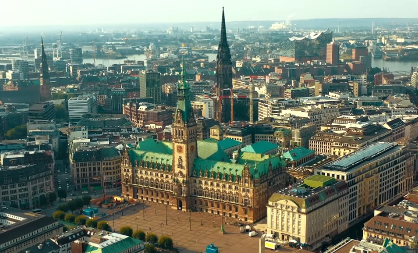 Климатски фанатици уништавају Хамбург: Потпуна деиндустријализација за 15 година