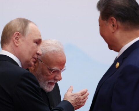 Индија и Кина су главни кривци за рат у Украјини, каже амерички званичник