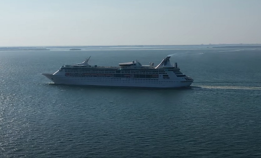 Норовирус на крузеру: Више од 90 путника оболело на броду компаније „Ројал Карибијан“