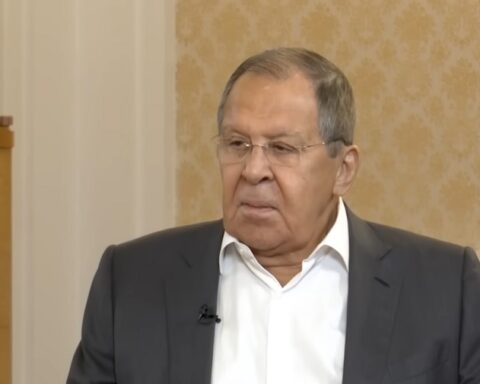 Лавров: Јастребови из Европе подривају руско-америчке преговоре