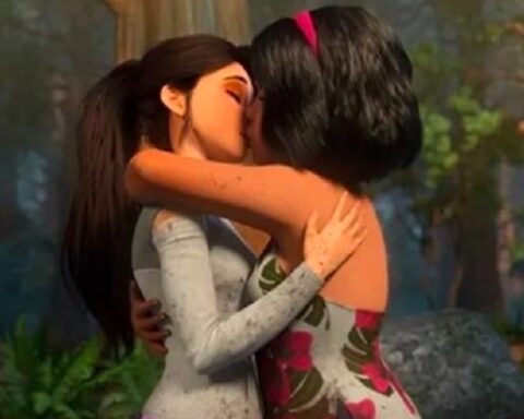 Нетфликс под ударом због дечјег цртаћа: Лезбејски пољубац тинејџерки изазвао бурну реакцију и масовна отказивања претплата