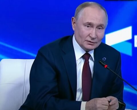 Владимир Путин: „Све чланице НАТО-а ратују против нас, а ЕУ шири хистерију!”
