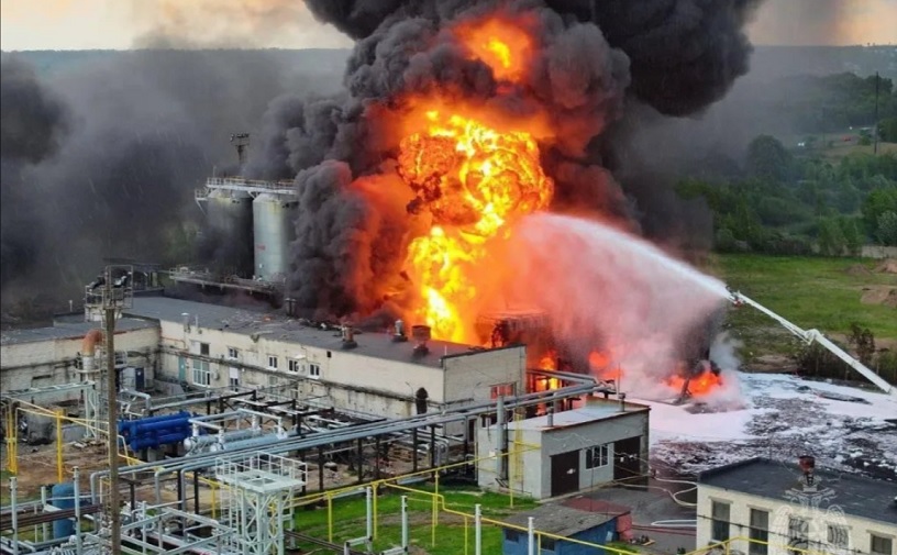 Велике експлозије у мађарској рафинерији МОЛ и Лукоилу у Румунији: Сумња на саботажу усред енергетског рата