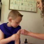 Калифорнијски здравствени план плаћа родитељима стотине долара да вакцинишу децу