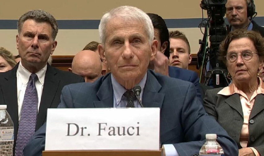 Шеф ФДА оптужио Фаучија: „Сто одсто је учествовао у огромном прикривању порекла ковида“