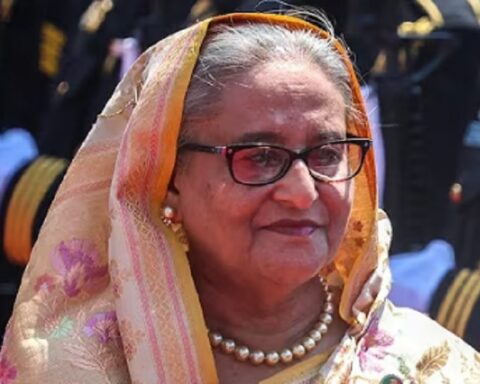 Бангладеш: Бивша премијерка Шејк Хасина осуђена на смрт