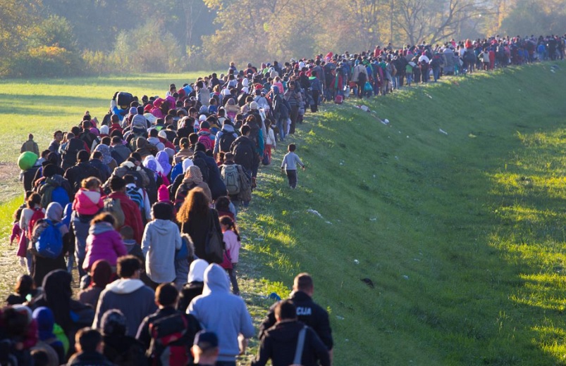 САД проглашавају масовну миграцију егзистенцијалном претњом