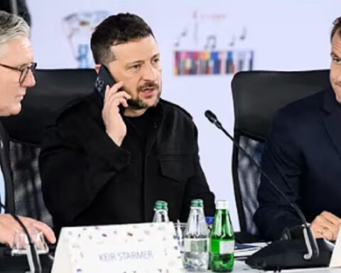 Гардијан: ЕУ минирала Трампов план за мир у Украјини