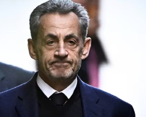 Саркози пуштен из затвора упркос пресуди