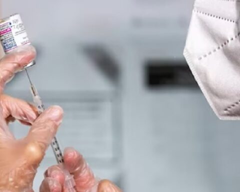 САД: Агенција за храну и лекове под лупом због смртних случајева деце после ковид вакцинације