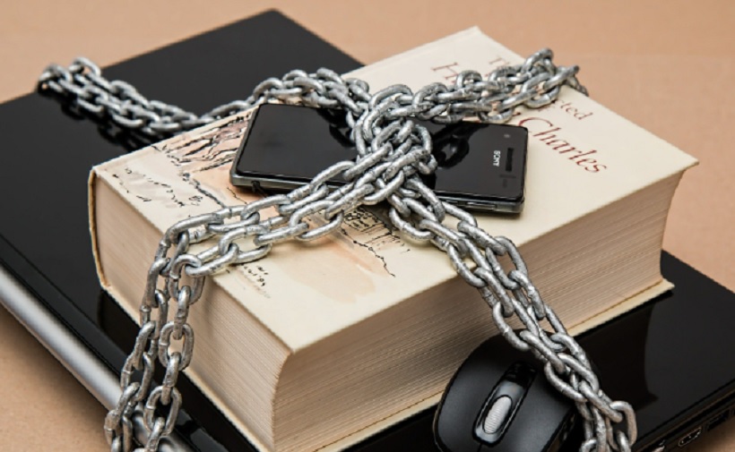 Зашто је забрана „говора мржње“ опасна и погубна по слободу