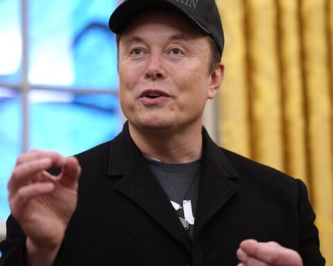 Илон Маск: Вештачка интелигенција ће учинити новац непотребним