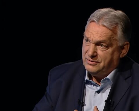 Брисел гази право: Орбан оптужује ЕУ званичнике да „силују закон“