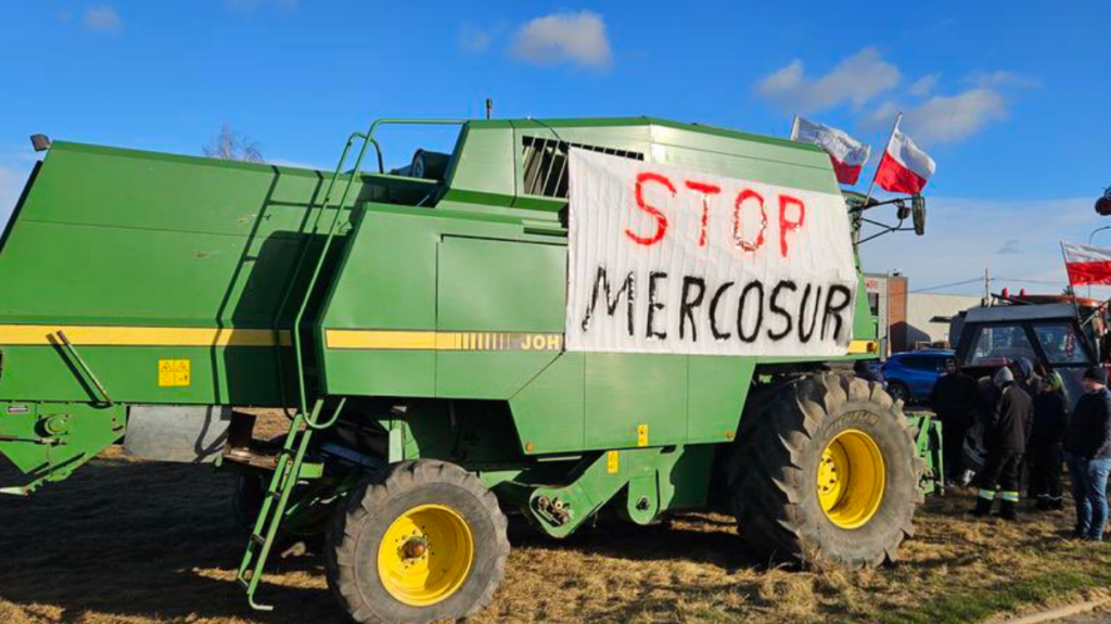 Пољопривредници из Пољске на улицама! Трактори на све стране - Прво нас уништавају уз помоћ Украјине сада и ово!