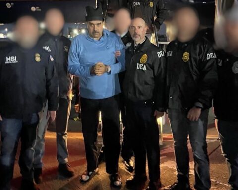 Maduro priveden u SAD nakon nasilnog rušenja režima u Karakasu - uživo informacije i posledice