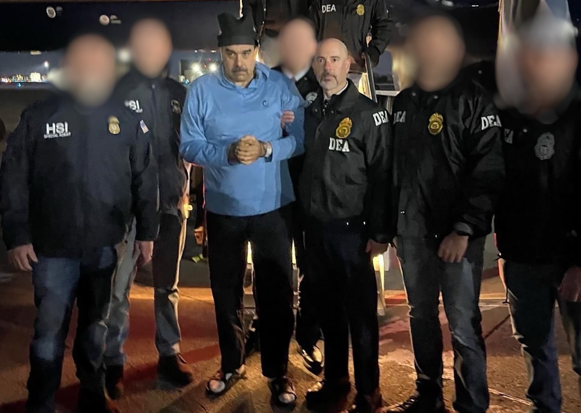 Maduro priveden u SAD nakon nasilnog rušenja režima u Karakasu - uživo informacije i posledice