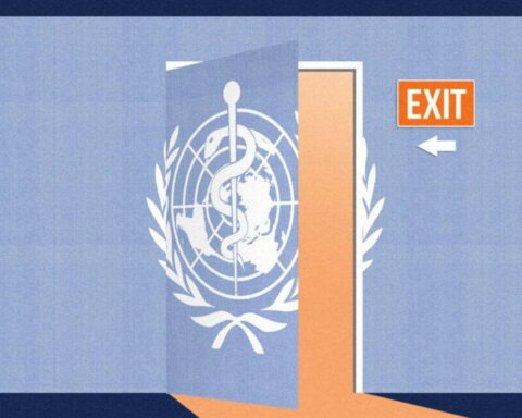 Zašto bi svaka zemlja, uključujući Srbiju, trebalo da prati Ameriku i da napusti SZO