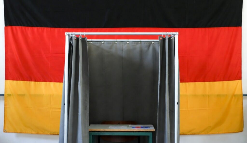 НЕМАЧКА ПРЕД ПОЛИТИЧКИМ ЗЕМЉОТРЕСОМ: АфД руши систем, Мерц губи контролу, 2026. може све да промени