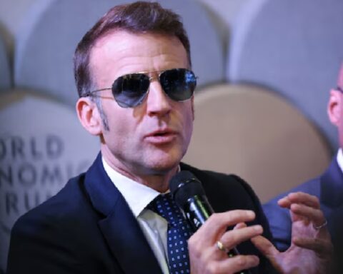 Makron pobegao iz Davosa! Nije smao da sačeka dolazak Donalda Trampa