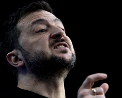 Nema raketa, nema svetla: Zelenski krivi Zapad za kolaps odbrane