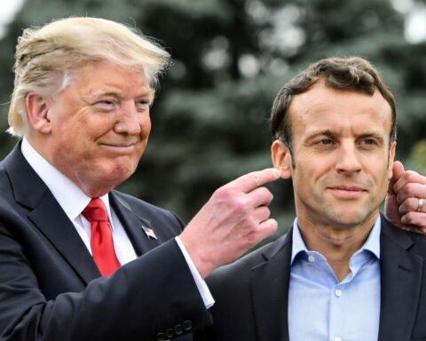 Tramp poručio Makronu i Starmeru: Sredite prvo vaše zemlje pa onda pričajte o Grenlandu