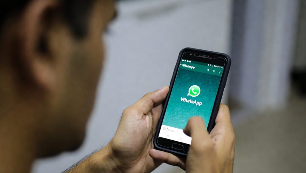 NAJNOVIJA istraga u Americi otkrila da poruke na WhatsApp-u nisu zaštićene od treće strane