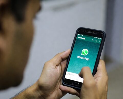 NAJNOVIJA istraga u Americi otkrila da poruke na WhatsApp-u nisu zaštićene od treće strane