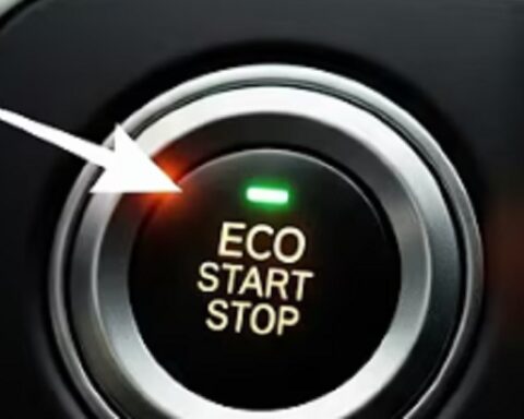 Start-Stop dugme izlazi iz igre: Tramp ukida obavezne emisione standarde za automobile