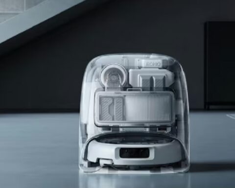 Francuski programer slučajno hakovao 7.000 robot usisivača