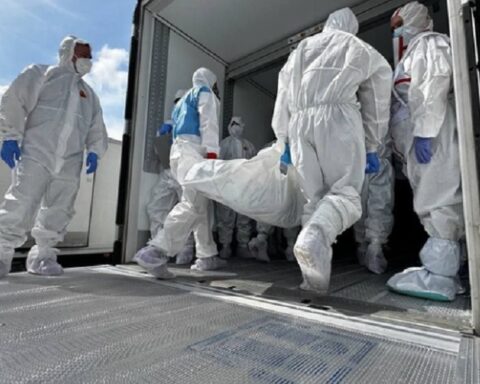 ZELENSKI RAZOTKRIO SAM SEBE: Broj poginulih u ratu sa Rusijom daleko veći nego što Kijev priznaje