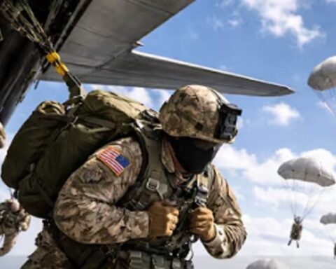 SAD planiraju udar na ključnu naftnu tačku Irana: Razmatraju slanje padobranaca na ostrvo Harg