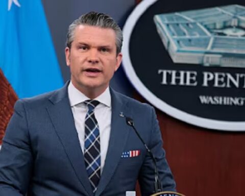 Hegset: Oružje je za SAD, ne za Ukrajinu