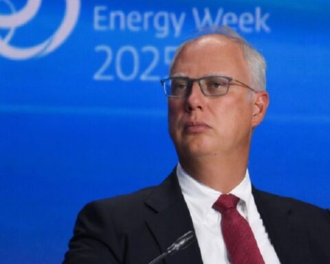 Putinov izaslanik: EU će neizbežno moliti za ruski gas