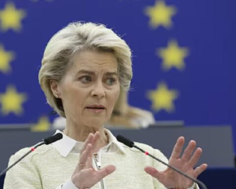 EU odlaže zabranu ruske nafte: Plan sklonjen sa dnevnog reda