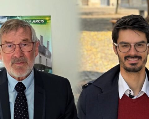 ‘Hitler’ i ‘Zelenski’ se bore za vlast u francuskom gradu