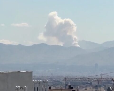 SAD napale iransko ostrvo Karg dok Tramp preti uništenjem „cele civilizacije“