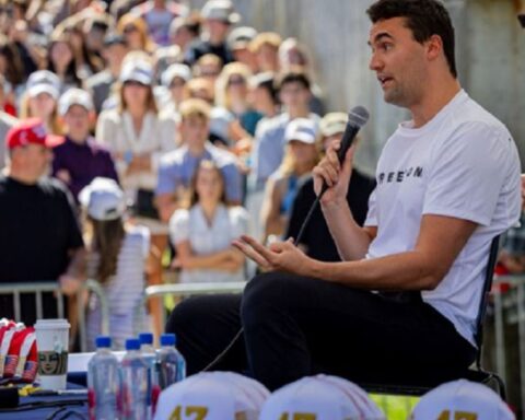 Novi zaplet na suđenju za ubistvo Čarlija Kirka: Metak ne može biti povezan sa puškom sa mesta zločina