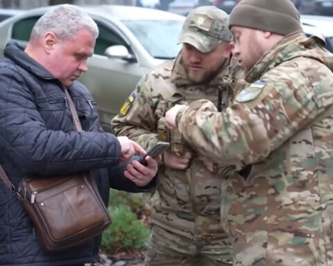 Dva vojna regrutera izbodena u Ukrajini