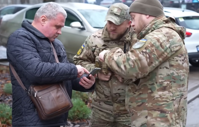 Dva vojna regrutera izbodena u Ukrajini