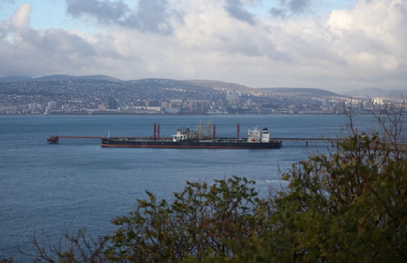 Amerika obnovila izuzeće: Ruska nafta opet prolazi uprkos obećanju o sankcijama