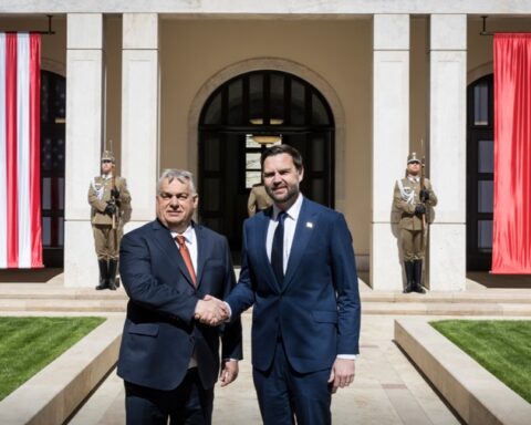 Džej Di Vens kritikuje EU i ukrajinske špijune tokom ključne posete Mađarskoj