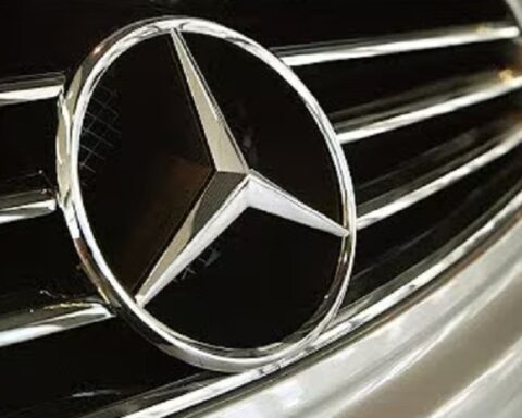 Mercedes ponovo ulazi u ratnu industriju: Nemačka auto-industrija prelazi na proizvodnju oružja