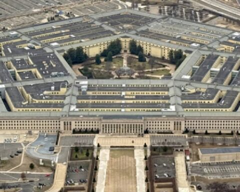 Pentagon ubacuje veštačku inteligenciju u ratne operacije: Dogovori sa tehnološkim gigantima uprkos ozbiljnim upozorenjima