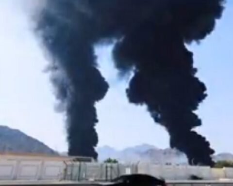 Iranski napad izazvao veliki požar u naftnom kompleksu u UAE
