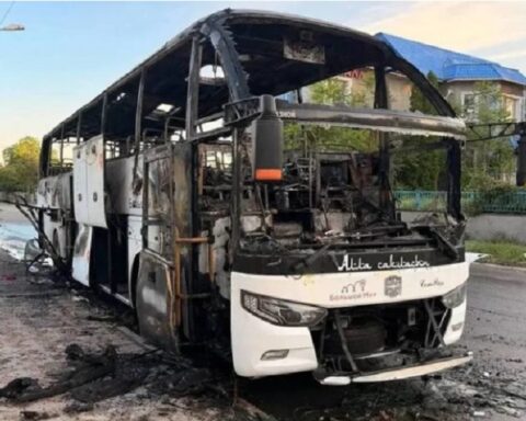 Ukrajinski dron pogodio autobus na relaciji Moskva–Krim: Osam mrtvih u vatrenoj stihiji