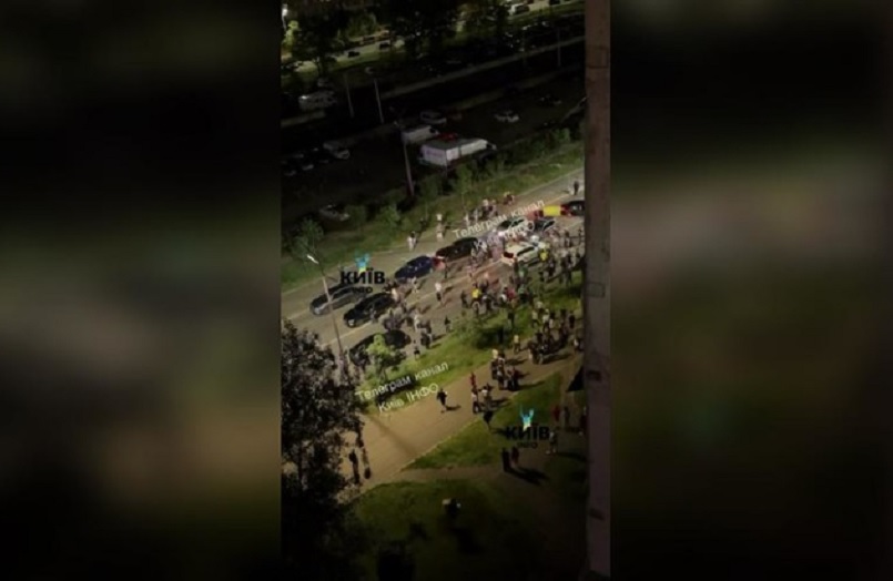 Sukob u Kijevu zbog prisilne mobilizacije: Policija upotrebila suzavac protiv demonstranata