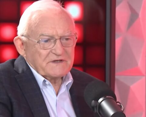 Bivši poljski premijer: Neka Ukrajina vrati tenkove i avione